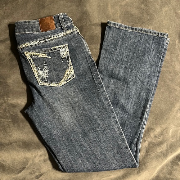 Maurice’s size 5 Regular Jeans with pocket accents - Picture 1 of 4
